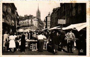 CPA LIMOGES Place des Bancs (611182)