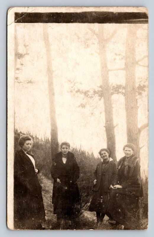 RPPC 4 Women in Woods One Lady Wearing Fur Wrap VINTAGE Postcard 1435