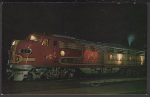 Train SANTA FE 84 EMD model E8Am passenger diesel locomotives - Chrome