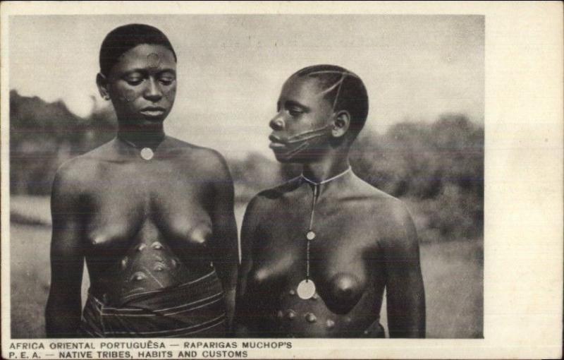 Africa Oriental Portuguese Raparigas Muchop's Nude Native Women Postcard