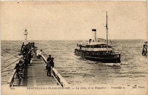 CPA DEAUVILLE - la-Plage-Fleurie - La Jetée et le Paquebot Troiville (515730)