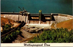 Pennsylvania Poconos Wallenpaupeck Dam At Wallenpaupeck Lake