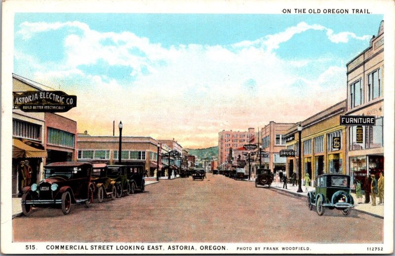 Commercial Street Looking East, Astoria OR Vintage Postcard M10
