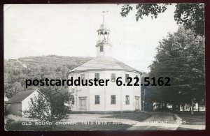h1479 - RICHMOND Vermont 1956 Old Round Church. Real Photo Postcard