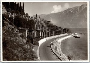 Lago Di Garda - Gardesana Occidentale Porto Di Tignale Italy Beach Road Postcard