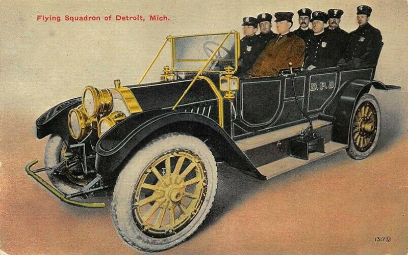 Detroit MI Police Department Flying Squadron Large Automobile Postcard.