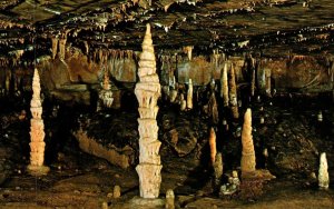 VINTAGE POSTCARD CAVE HILL CEMETERY MARENGO CAVE MARENGO INDIANA