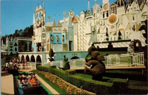 It's A Small World Disneyland CA Postcard PC60