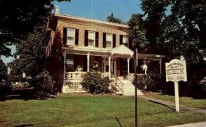 Raggedy Ann Doll & Toy Museum - Flemington, New Jersey NJ  