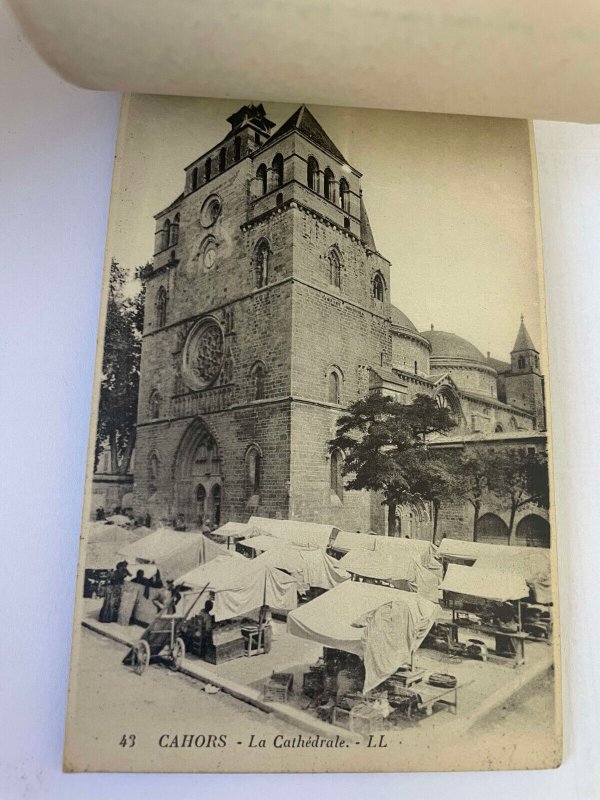 France Cahors book folder of 12 detachable vintage postcards