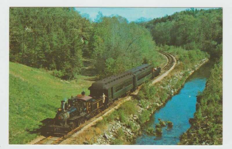 Connecticut The Valley Railroad Essex Steam Train Postcard