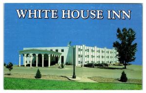 1980s White House Inn, Aberdeen, SD Postcard