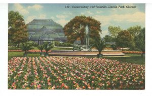 IL - Chicago. Lincoln Park, Conservatory & Fountain