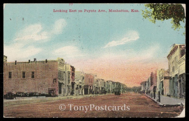 Looking East on Payntz Ave, Manhattan, Kan