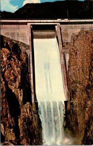 Postcard BC Vancouver Cleveland Dam on Capilano River 1970s K52