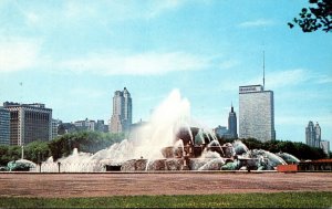 Illinois Chicago Grant Park Buckingham Memorial Fountain