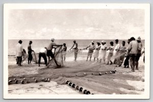 Hawaii Hukilau Nets RPPC Hawaiian Islands c1940 Real Photo Postcard L24