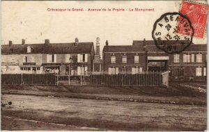 CPA CREVECOEUR-le-GRAND - Avenue de la Prairie - Le Monument (130929)