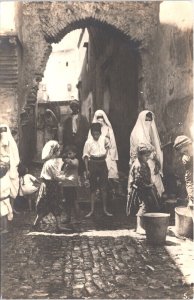 Algeria Casbah Rue N'Fissa Street Scene Vintage RPPC 09.02