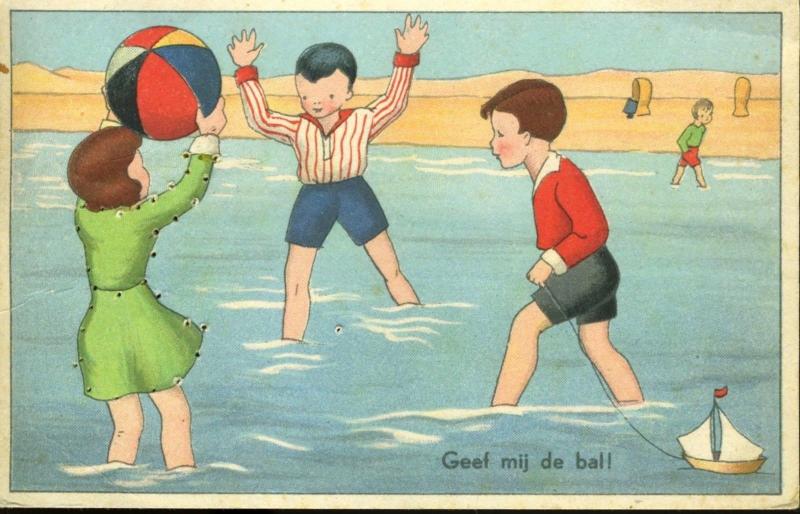 Geef Mij De Ball Comic Children Playing Water Beachball 1935 Vintage Postcard D2