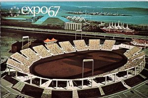 Postcard STADIUM SCENE Montreal Quebec QC AJ1338