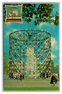 Vintage 1964 Postcard Astral Fountain Worlds Fair 1964-1965 New York NYC