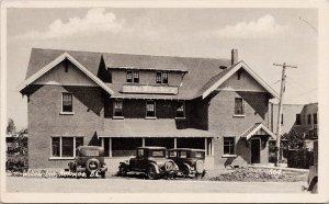 The Willow Inn Kelowna BC c1933 BC Printing Litho Co Postcard H22