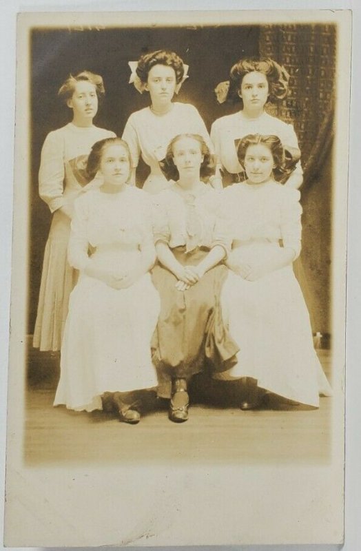 Saratoga Springs Six Beautiful Girls The Claredon Studio Rppc c1910 Postcard R5