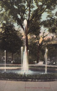DETROIT, Michigan, 1900-1910s; Grand Circus Park, Fountain
