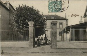 CPA SEZANNE - École des filles (132046)