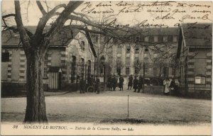 CPA NOGENT-le-ROTROU-Entrée de la Caserne Sully (28642)