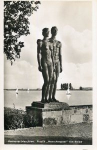 Sailing & navigation themed postcard Hannover couple statue sailing vessel