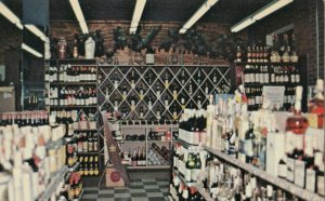 KANSAS CITY, Missouri, 1950-60s; Happy Hollow Liquor Store, Interior