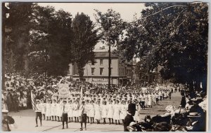 Portland OR Rose Festival Parade Shattuck Public School 1907 RPPC Postcard H80