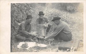 J11/ Interesting RPPC Postcard c1910 Men Camping Fire Cooking Skillet 31