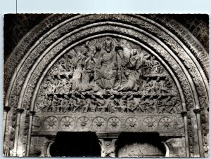 M-39024 Apocalyptic vision of St-Jean Tympanum of the Church of St Pierre France