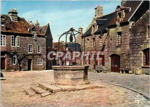 Modern Postcard The Place de Locronan the old well and Renaissance houses