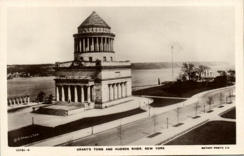 New York, Grant's Tomb and Hudson River (1930s) RPPC Rotary Photo 10781-9