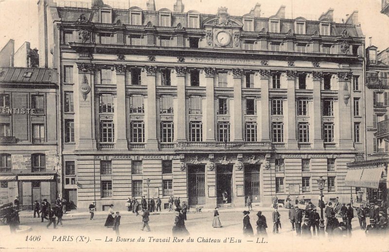 France Paris Bourse du Travail Rue du Chateau d'Eau vintage postcard