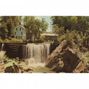 c.1977 Warren Vermont Water Falls Covered Bridge Postcard / 2R4-666