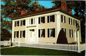 Postcard HOUSE SCENE Nauvoo Illinois IL AL5726