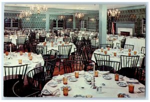 c1960's Dining Area Yankee Drummer Inn and Motor House Auburn MA Postcard 