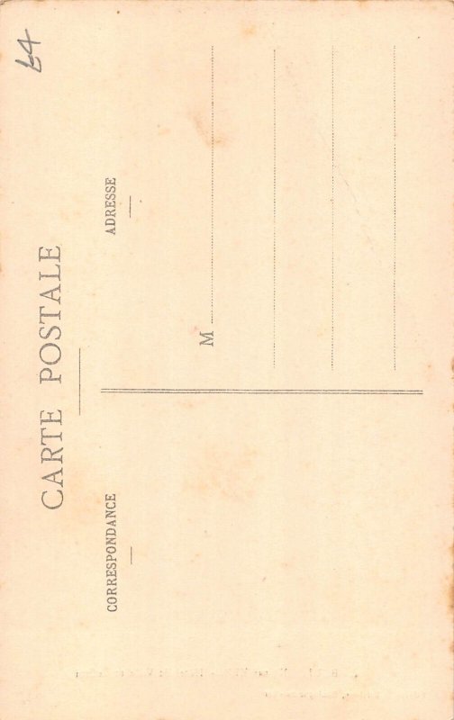 A839 France Boulogne sur Mer Hotel de Ville et Beffroi vintage postcard