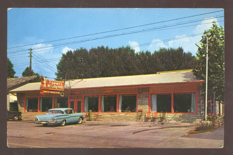 GATLINBURG TENNESSEE TOMMY'S RESTAURANT OLD CARS ADVERTISING POSTCARD