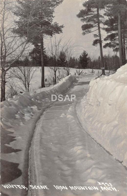 C67/ Iron Mountain Michigan Mi Real Photo RPPC Postcard 1944 Winter Scene Road 