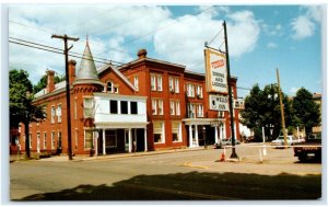 SISTERSVILLE, WV West Virginia ~ Roadside Street Scene WELLS INN 1983 Postcard