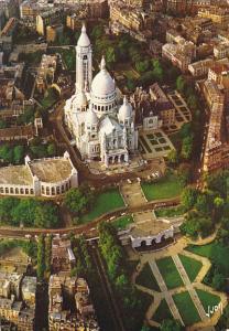 France Paris La Basilique du Sacre-Coeur et ses jardins