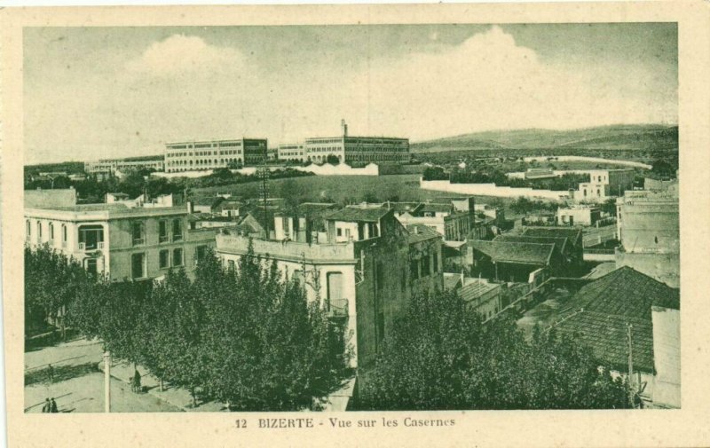 CPA AK TUNISIE BIZERTE - Vue sur les Casernes (174921)