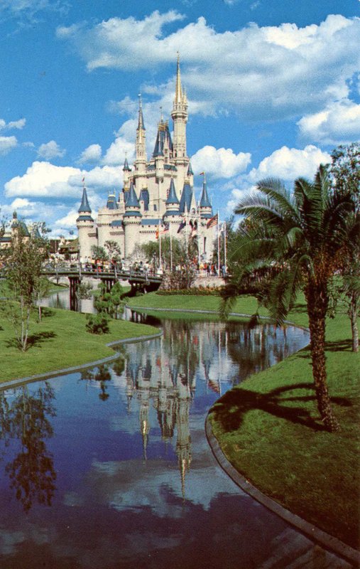 FL - Orlando. Walt Disney World. Cinderella Castle