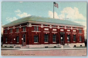 Mt. Clemens Michigan MI Postcard Post Office Building Exterior Roadside 1914